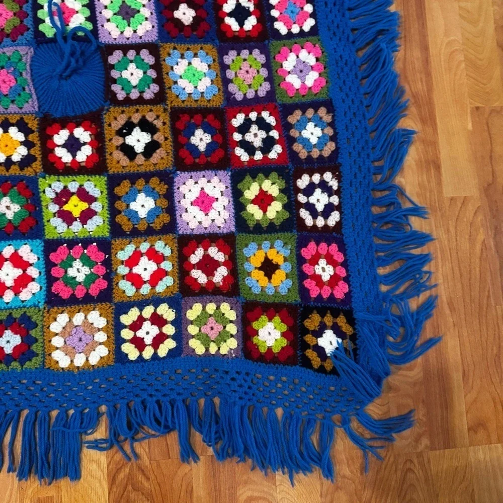 Vintage Handmade Crochet Afghan Granny Square Blue Edge 44 x 49 Throw 80 Squares